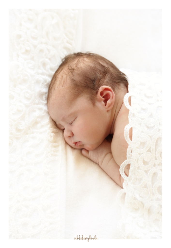 newborn-baby-photograph