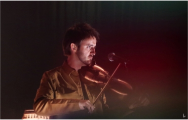 photograph of fiddle player